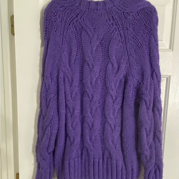 Love, Whit by Whitney Port Purple Chunky Crew Neck Cable Knit Sweater Size Small - Picture 4 of 8